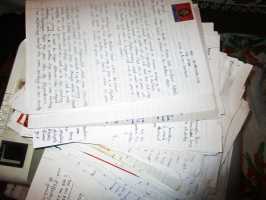 Briefe aus Malawi fertig für die wartenden Lehrer und Schüler des Theodor-Heuss-Gymnasiums Pforzheim